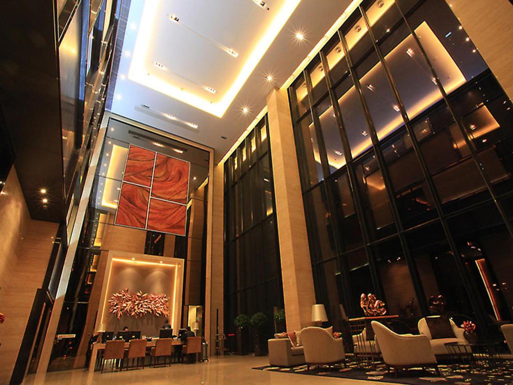 HeeFun Apartment GZ -Poly World Trading Center-walking distance to Canton Fair photo 2