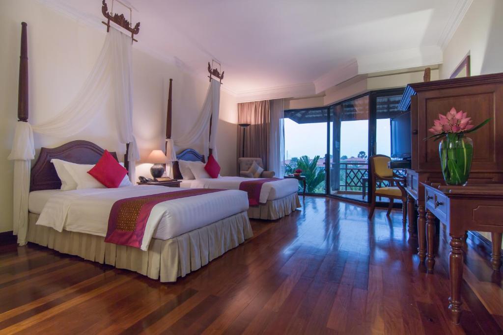 Angkor Palace Suite & Villa photo 2