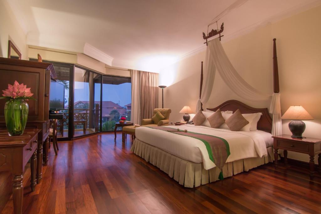 Angkor Palace Suite & Villa photo 1