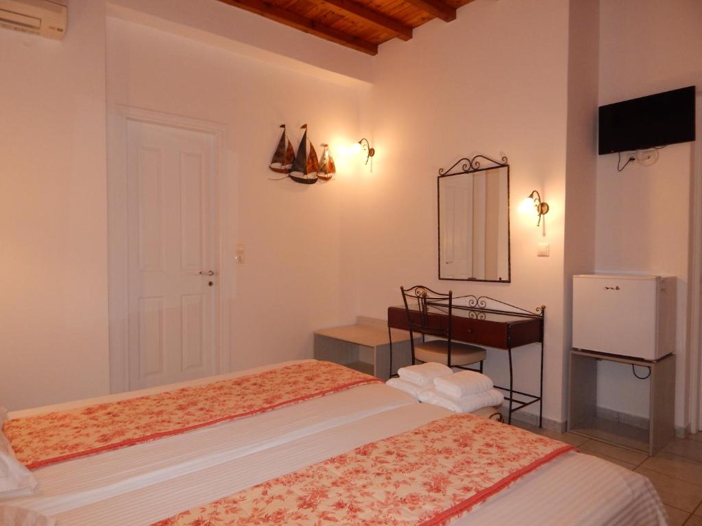 Nisiotiko house in Tinos near the beach photo 4
