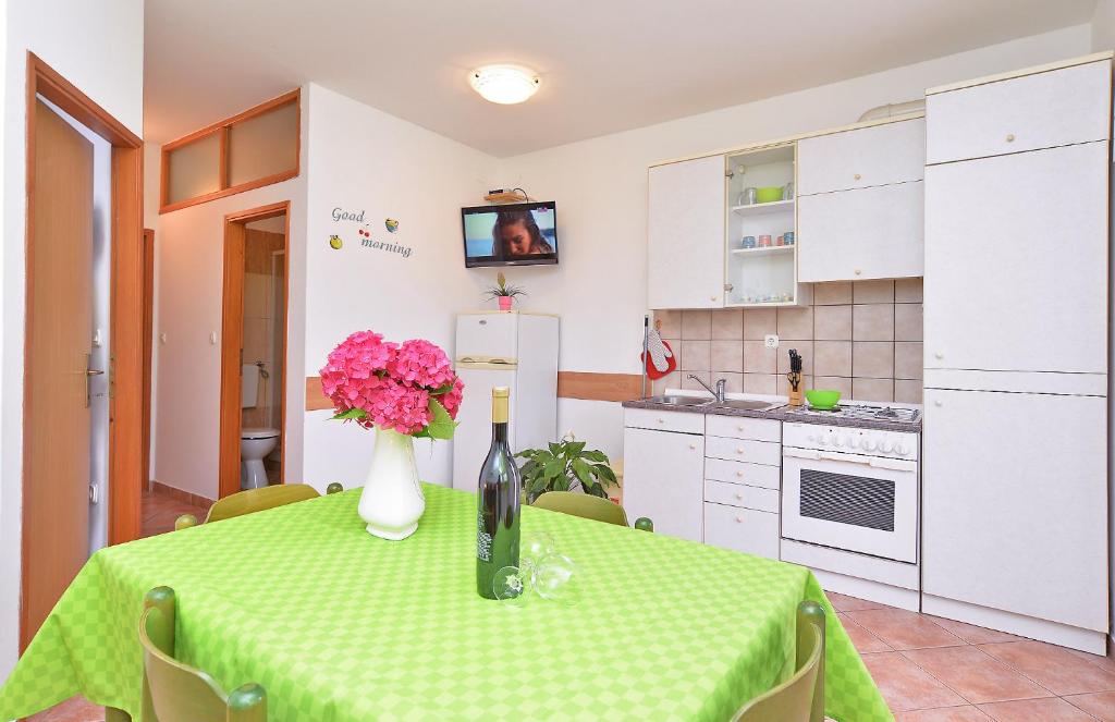 Apartments Denis 344 photo 1