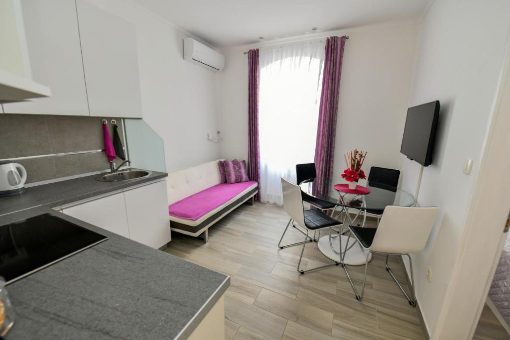 Apartment Cecilija photo 2