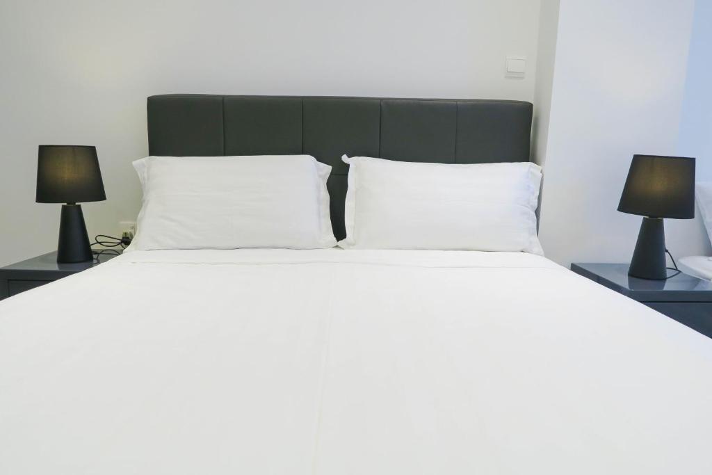 Comfy Studio 6 by ReCharge photo 3