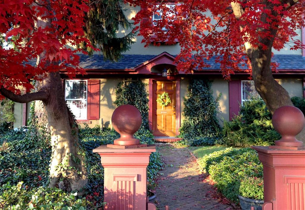 The Lancaster Bed and Breakfast photo 1