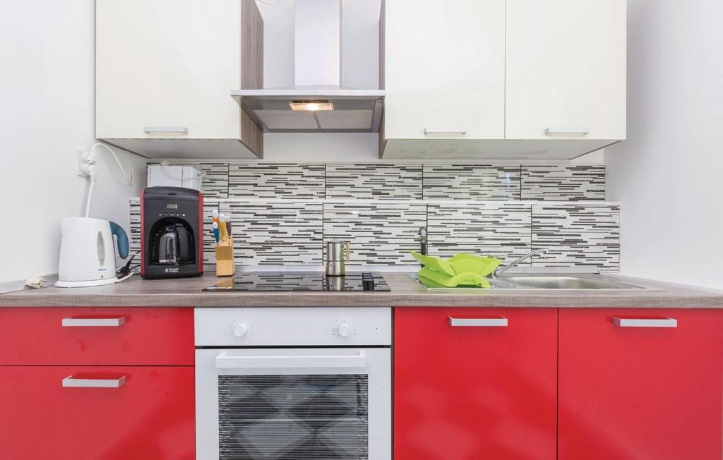 Kira House photo 4