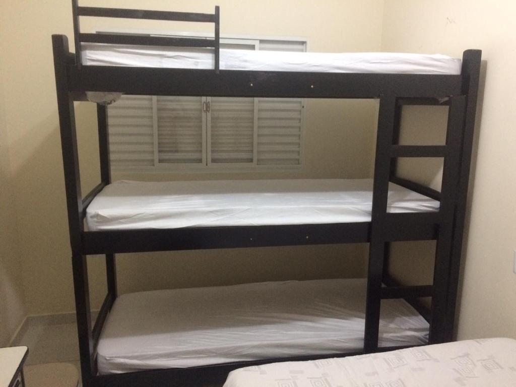 Casa Familiar em Campinas com 2 Quartos, 1 banheiro, 1 vaga para carro photo 4