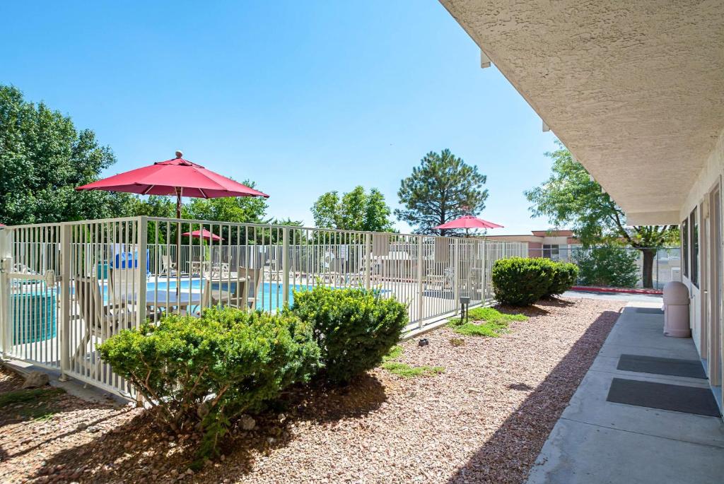 Motel 6-Pueblo, CO - I-25 photo 2