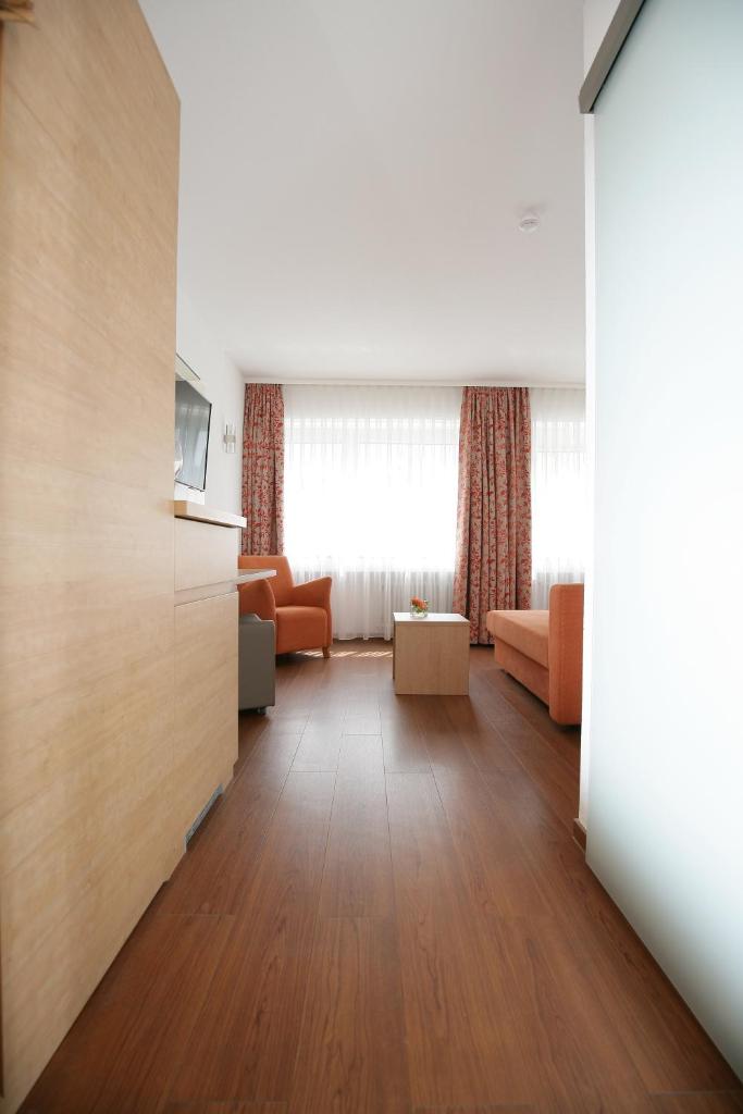 Badhotel Restaurant Stauferland photo 3