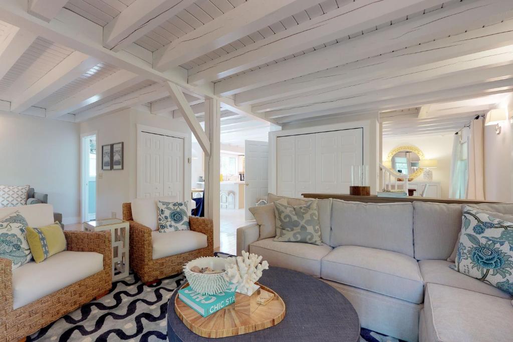 #OB Pool House photo 4
