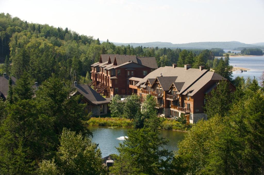 Les Condos Du Lac Taureau- Rooms & Condos photo 2