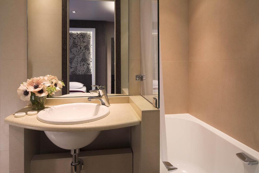 Двухместный (Двухместный номер с 2 отдельными кроватями), Central Hotel Paris