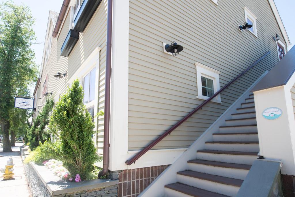 The Newport Lofts - 543 Thames Street photo 4