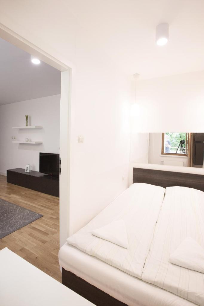 Апартаменты (Апартаменты с 1 спальней - Czarnowiejska Street, 9), Galicia City by Turnau