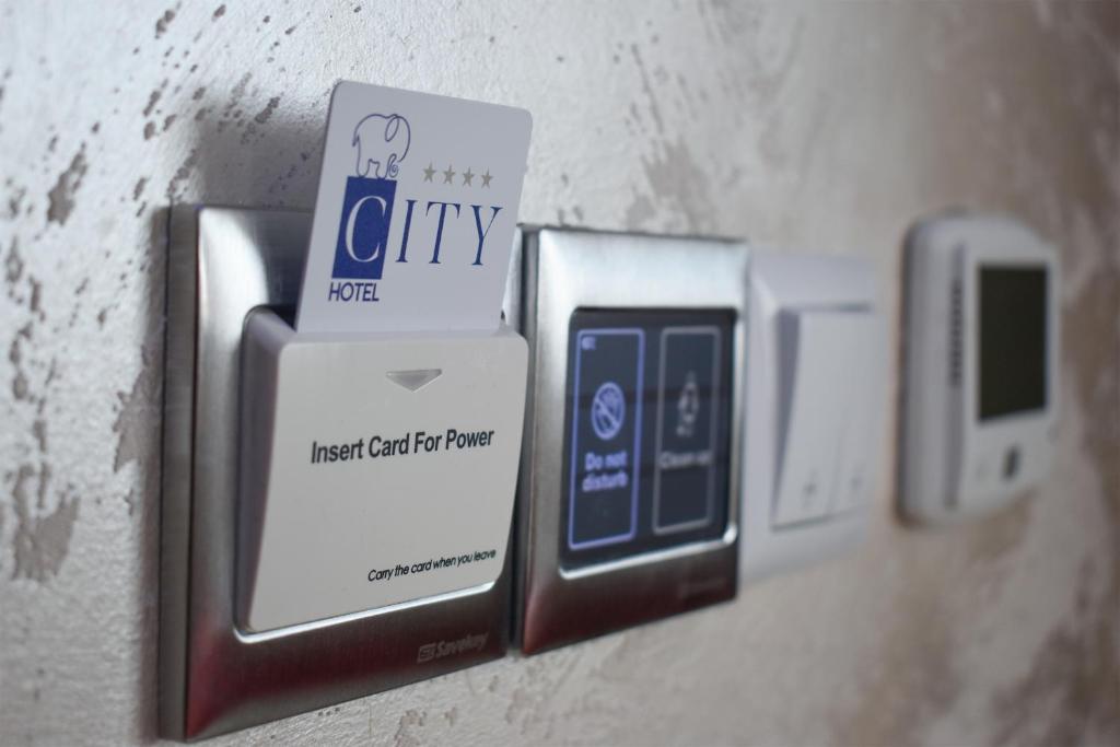 City Hotel photo 4
