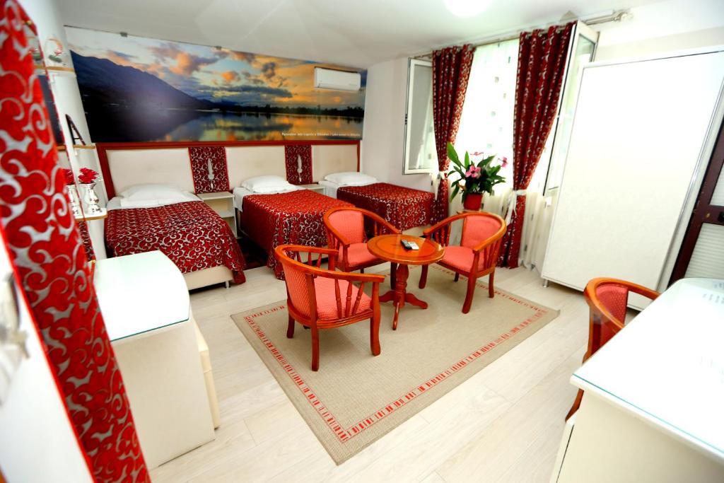 Hotel Kaduku photo 1