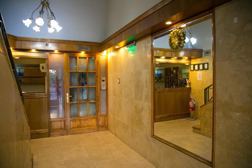 Hotel Selby photo 1
