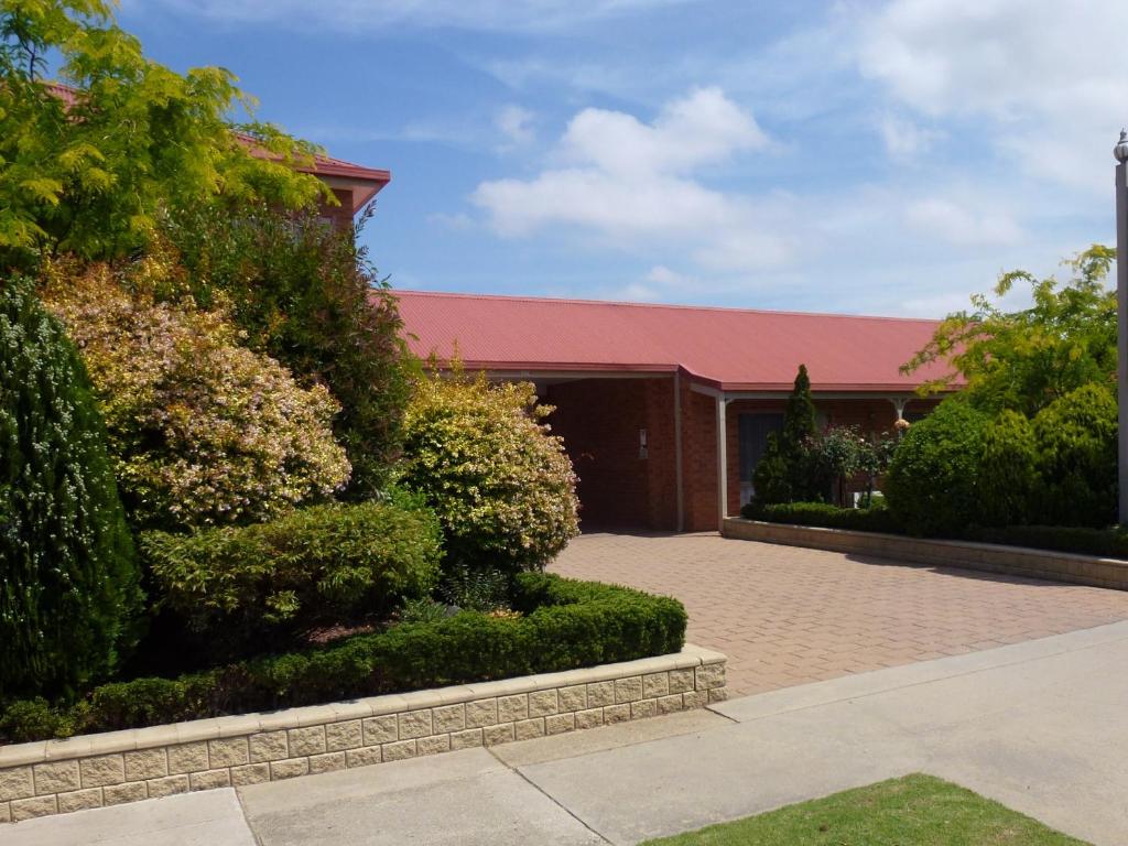 Colonial Motor Inn Bairnsdale Golden Chain Property photo 3