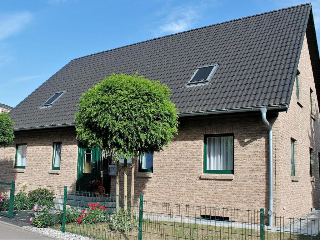 Modern Apartment near Sea in Ostseebad Boltenhagen photo 2