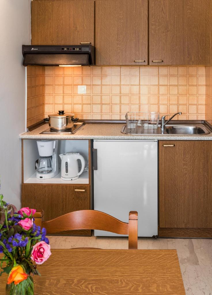 Merabello Apartments photo 1