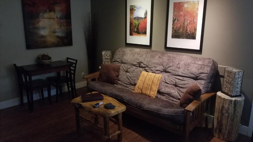 Gondola Lodge photo 2