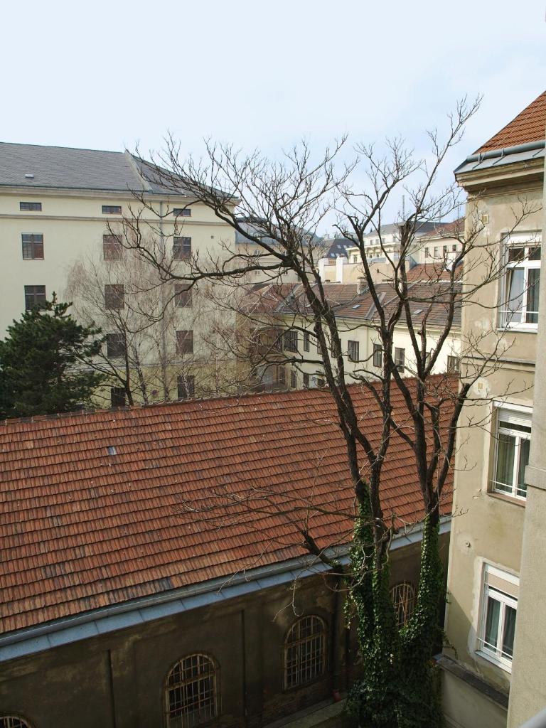 Одноместный (Одноместный номер с общим туалетом), Hotel Admiral