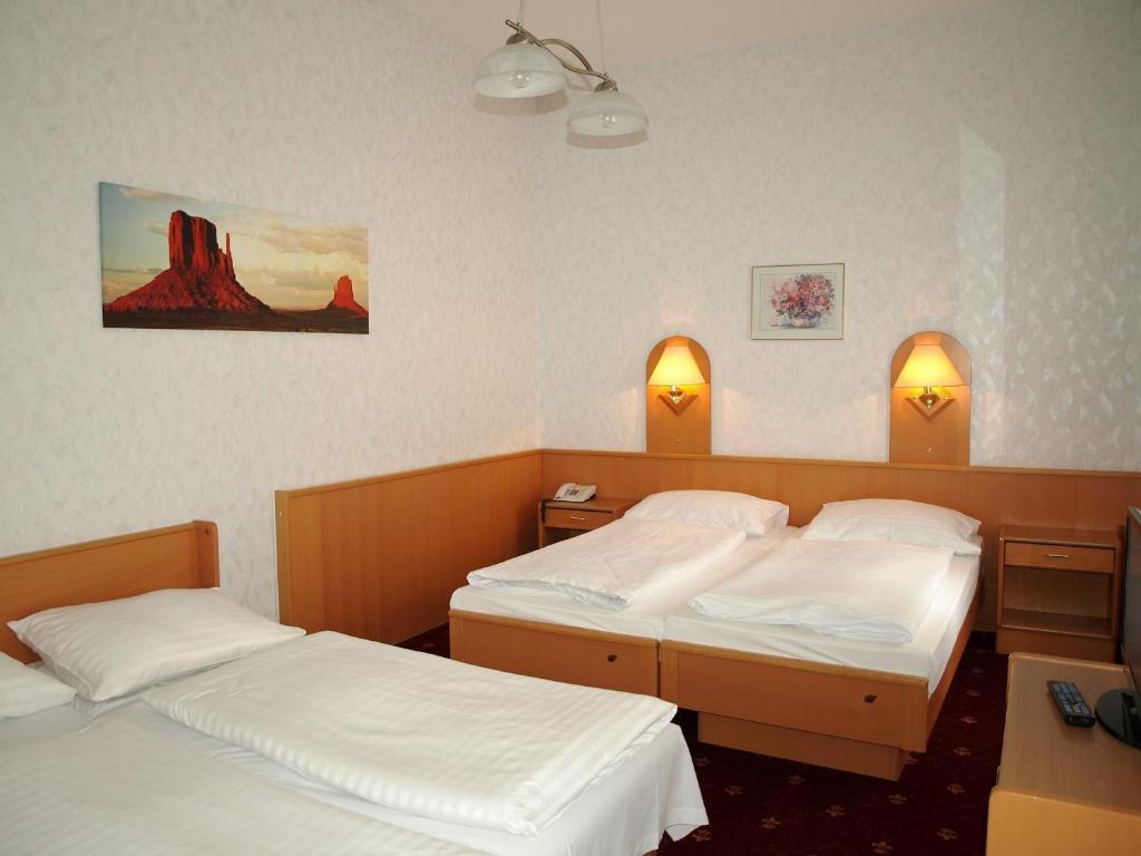 Четырехместный (Четырехместный номер), Hotel Admiral