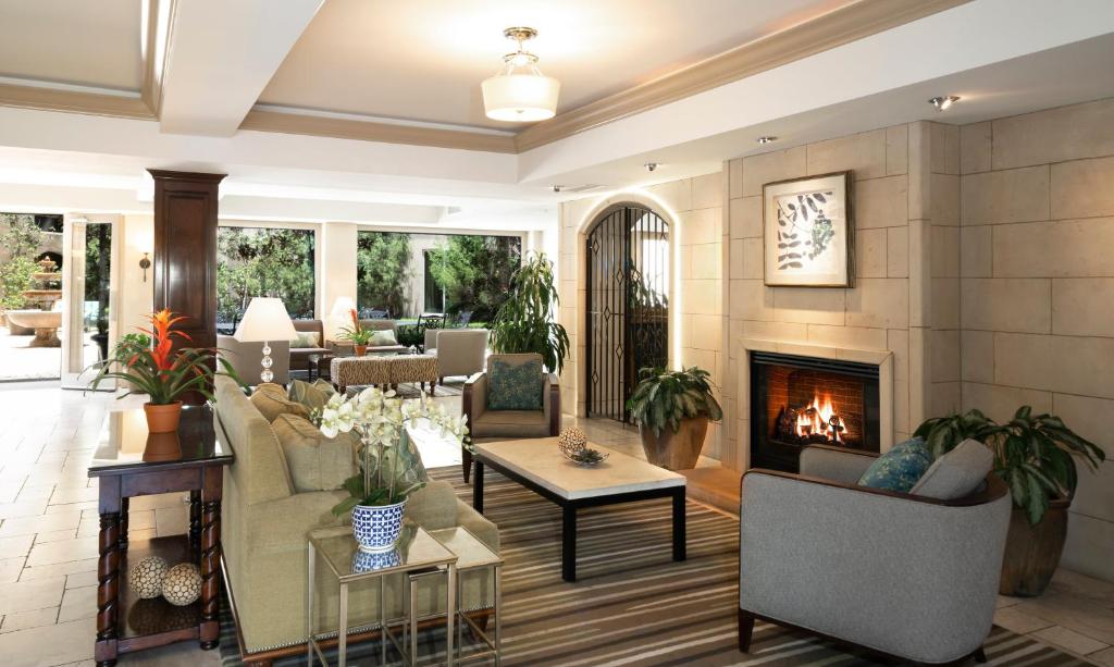 Ayres Hotel & Spa Mission Viejo – Lake Forest image