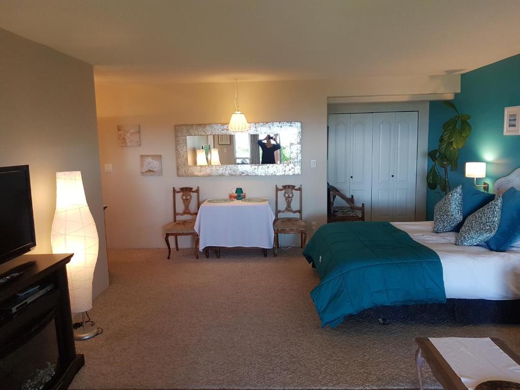 Davis Bay Bed & Breakfast photo 3