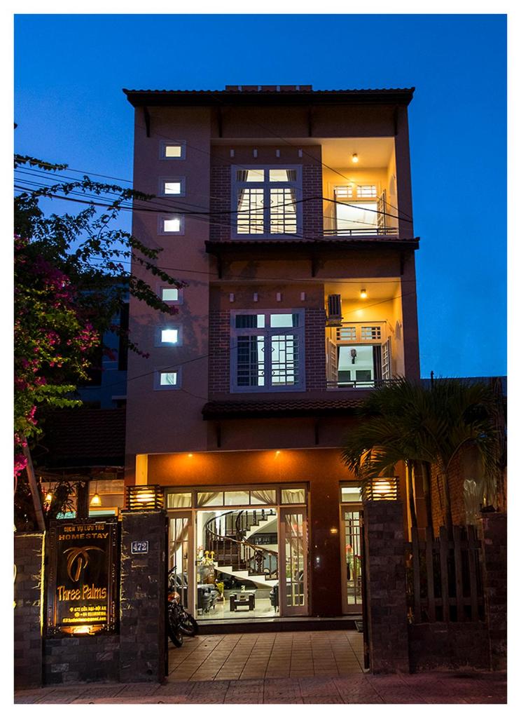 Three palms homestay