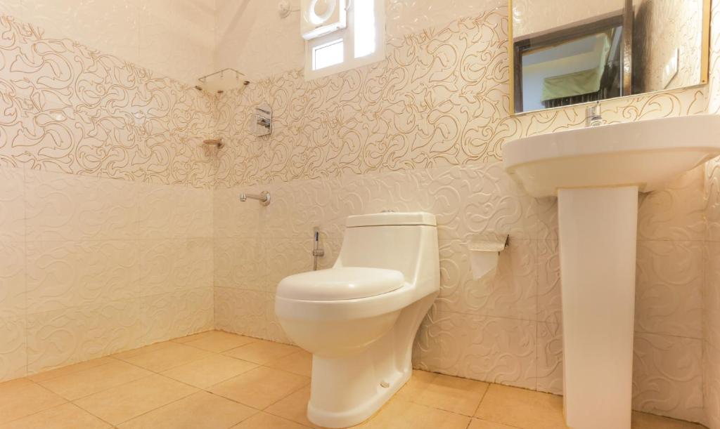 Двухместный (Стандартный двухместный номер с 1 кроватью), OYO 10395 Hotel Dvarka INN