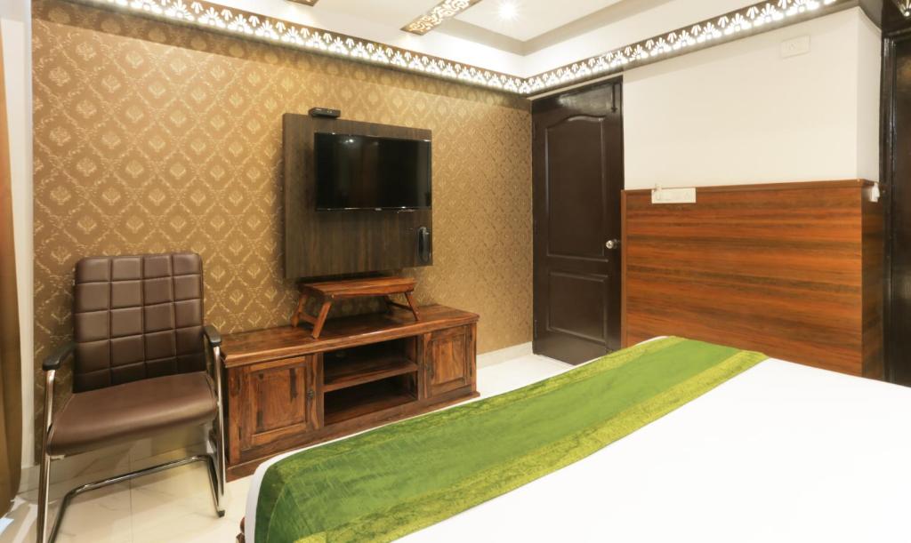 Двухместный (Стандартный двухместный номер с 1 кроватью), OYO 10395 Hotel Dvarka INN