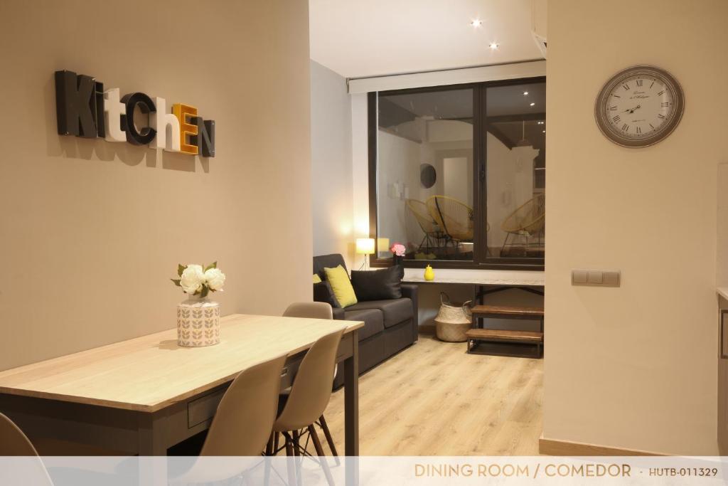 Апартаменты (Апартаменты № 5-3), Suite Place Barcelona Còrsega