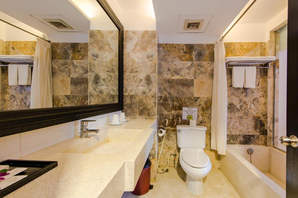 River Beach Resort & Residences