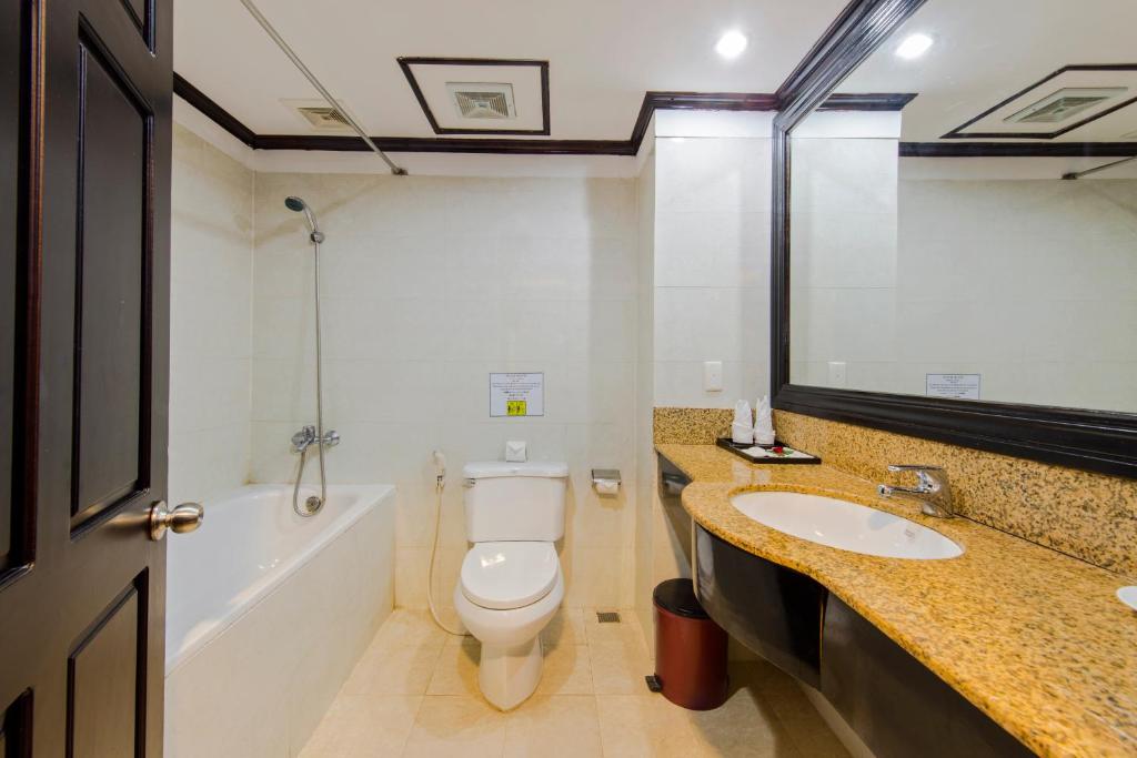 River Beach Resort & Residences