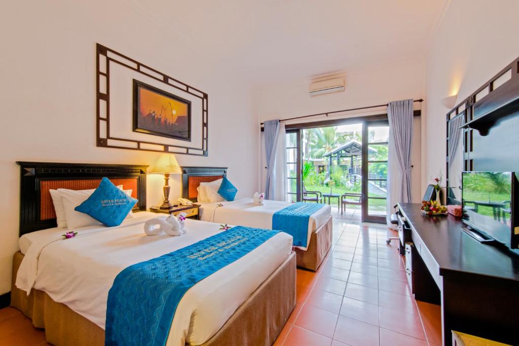 River Beach Resort & Residences