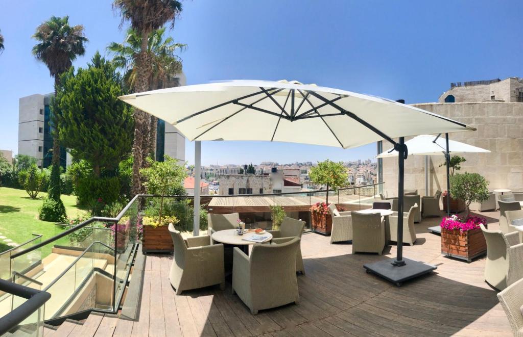Ambassador Hotel photo 1