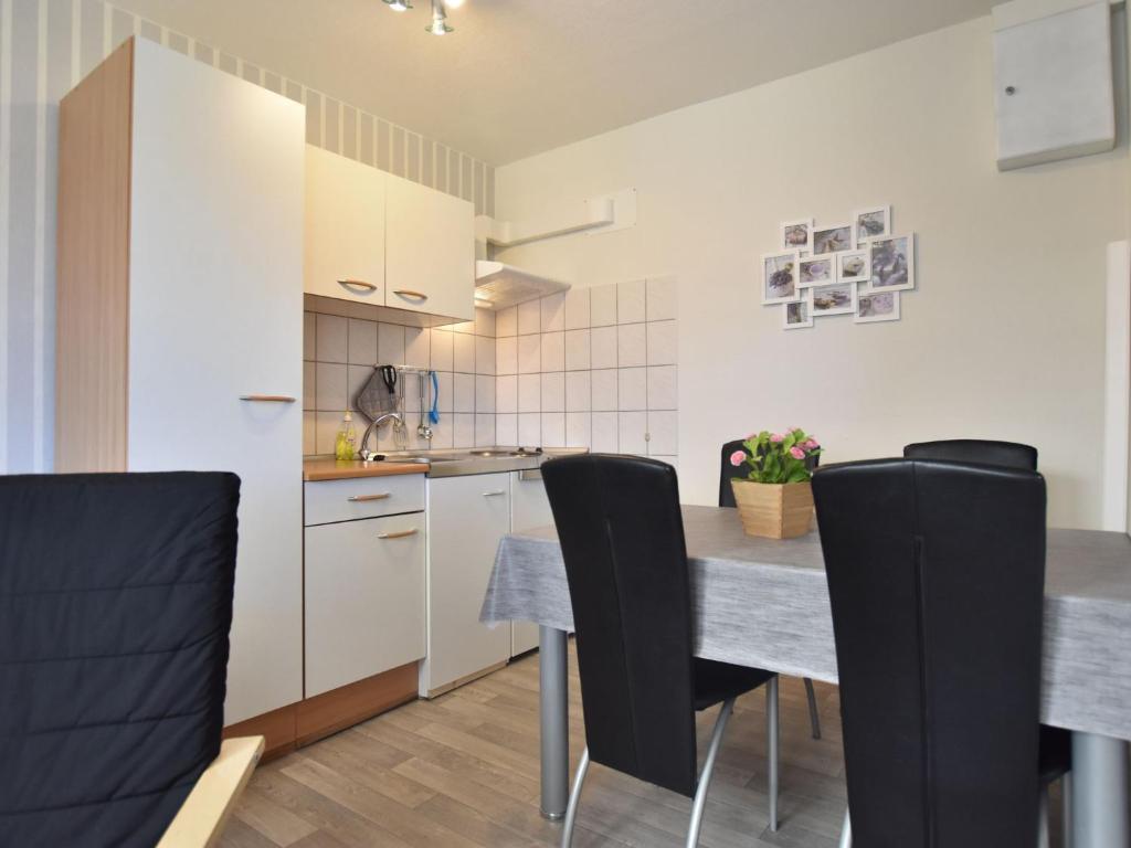 Peaceful Bungalow in Diedrichshagen near Baltic Sea photo 1
