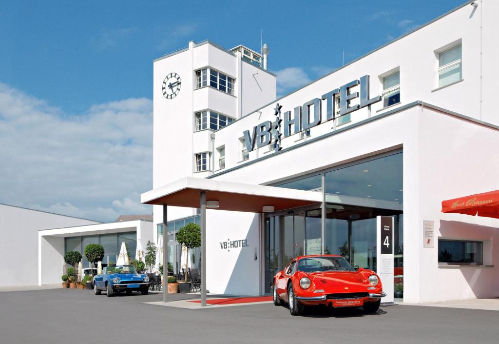 V8 HOTEL Classic Motorworld Region Stuttgart photo 2