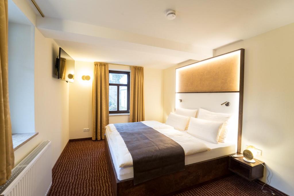 Hotel Goldener Hirsch photo 4