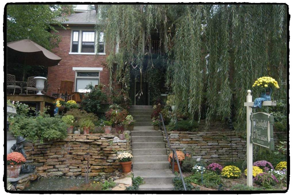 Gaslight Bed and Breakfast image