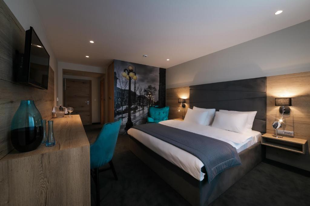 Hotel Bank