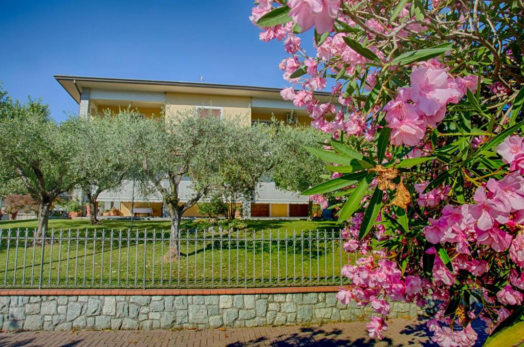 aMarti Suites B&B photo 1