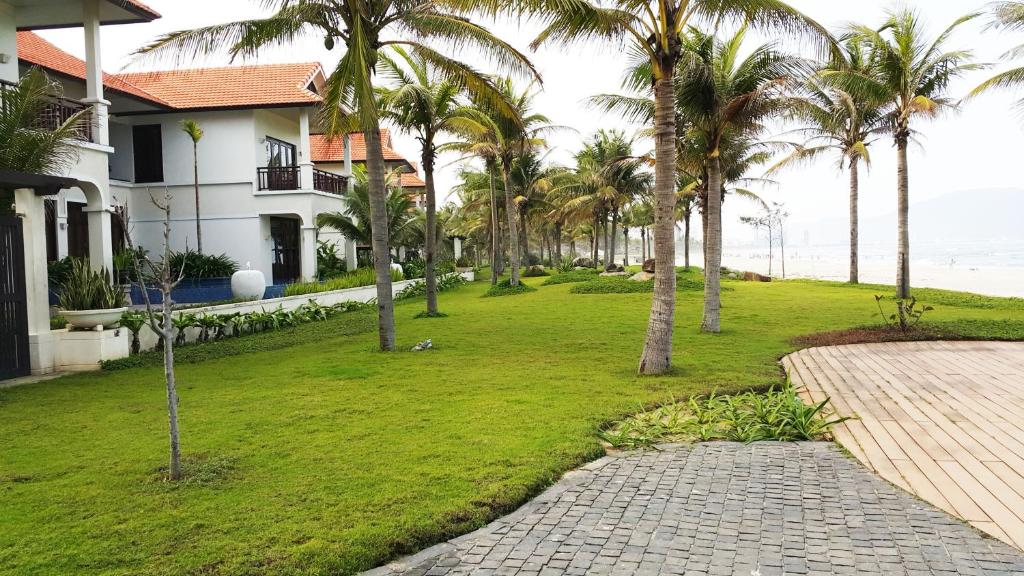 4BR Pearl Villa - Furama Villas Danang