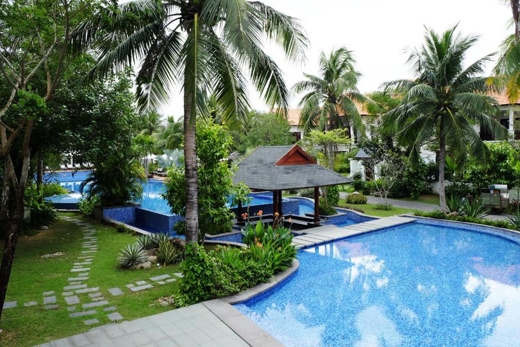 4BR Pearl Villa - Furama Villas Danang