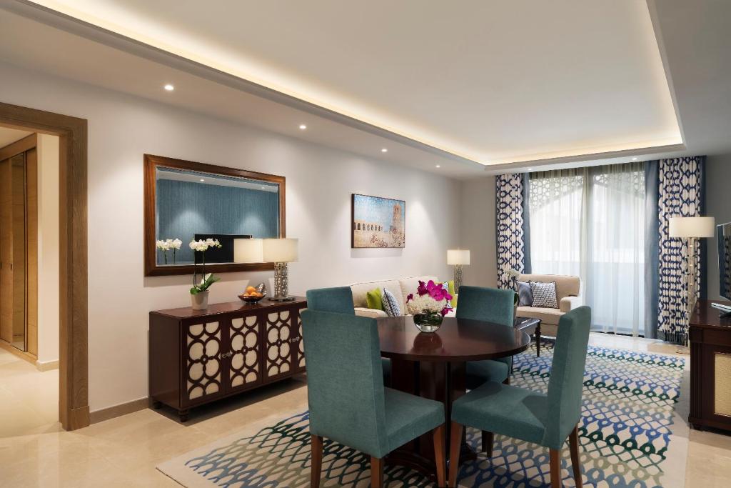 Al Najada Doha Hotel Apartments by Oaks photo 1