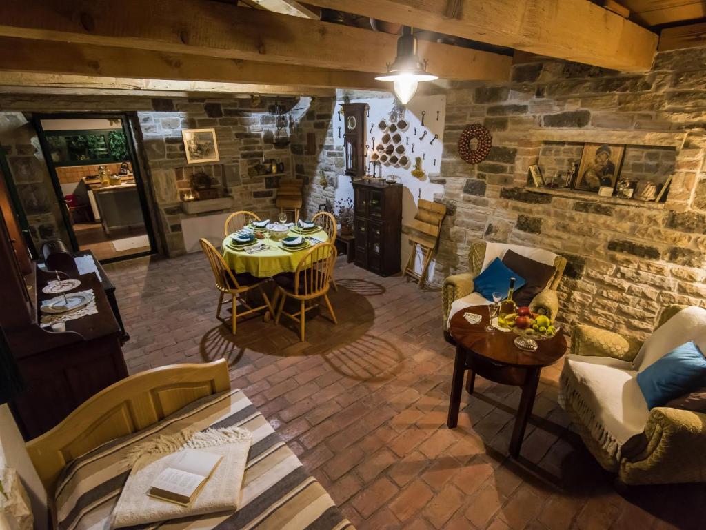 Holiday home for large groups in Boeur photo 2