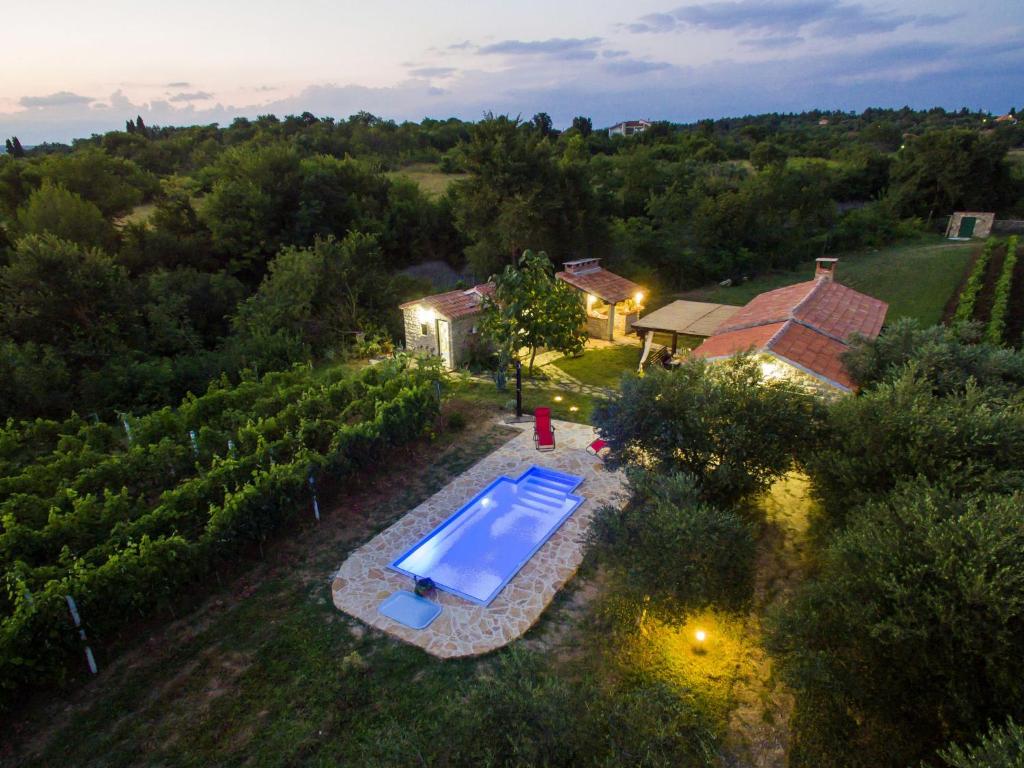 Holiday home for large groups in Boeur photo 1