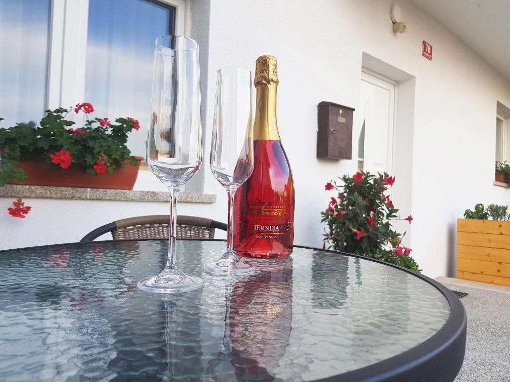 Kmetija Tomažič vinska klet - winery photo 2