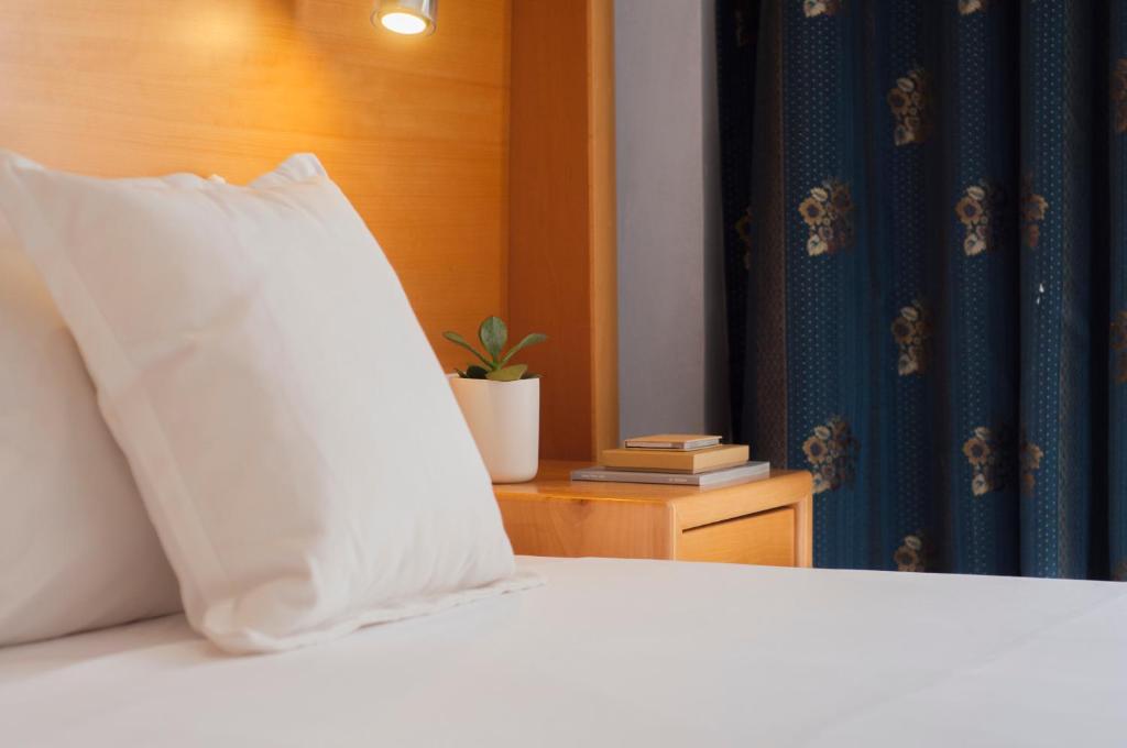 Alexandra Hotel photo 3