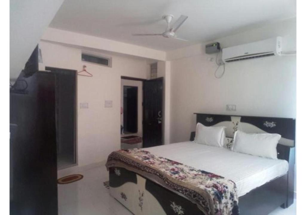 Апартаменты (Апартаменты с балконом), Spectacular Gangotri view stay near Beatles cafe